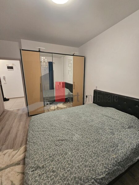Aparatorii Patriei, Metalurgiei, apartament cu doua camere, centrala+loc parcare.