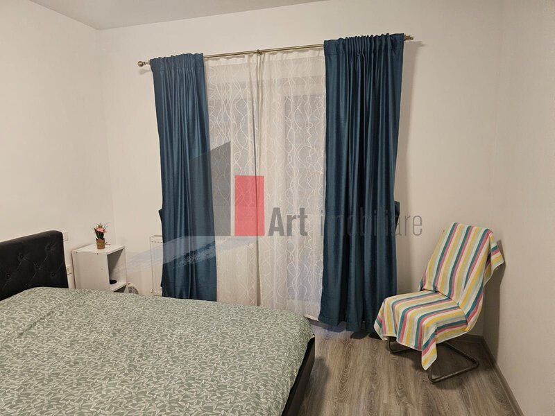 Aparatorii Patriei, Metalurgiei, apartament cu doua camere, centrala+loc parcare.